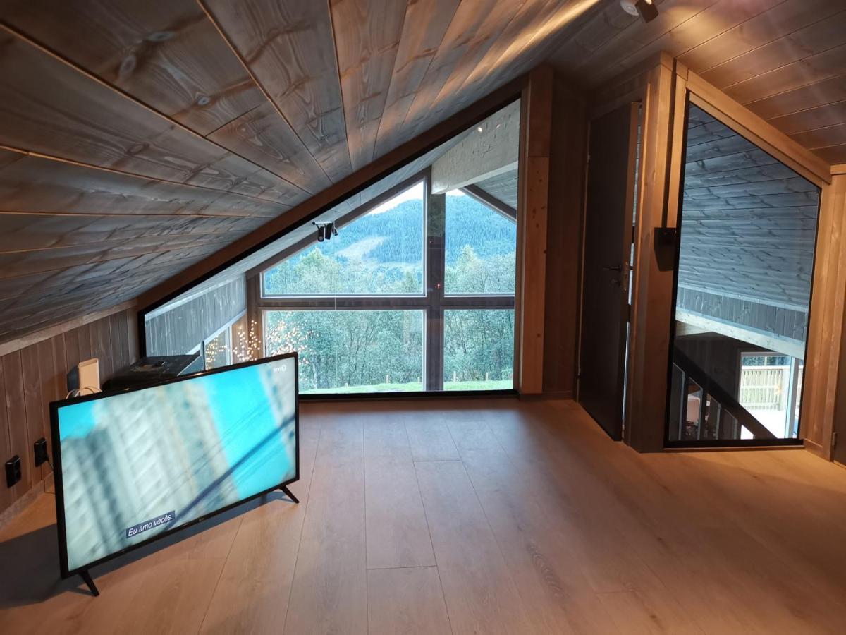 Na Er Vinteren Kommet Til Hallingdal อัล ภายนอก รูปภาพ